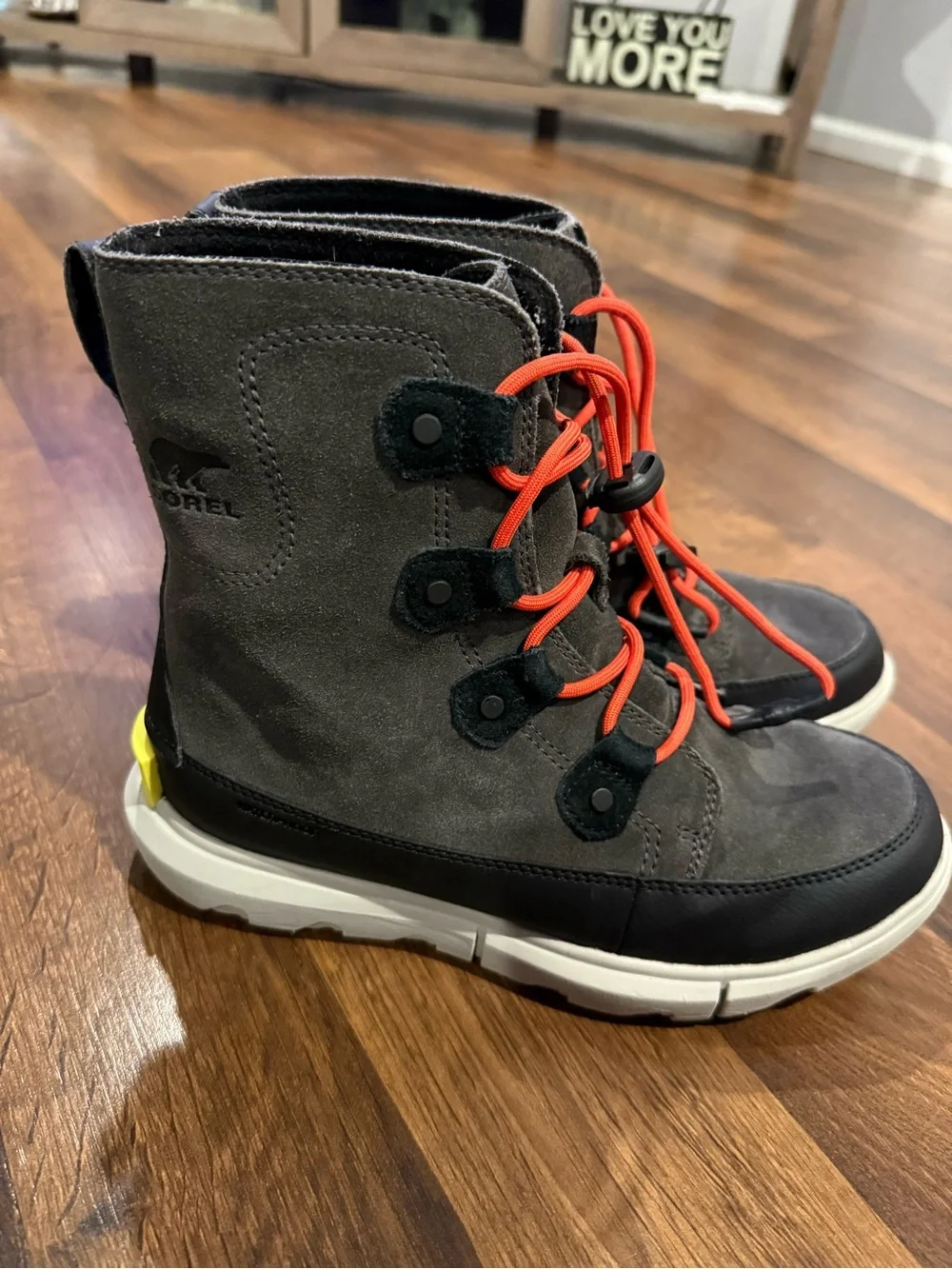 Sorel Kids Explorer Waterproof lace-up boots (size 5)